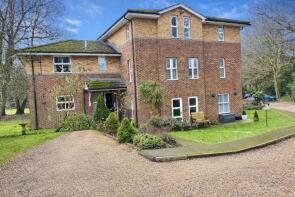 4, Oakwood Lodge, Oakwood Close, Winchester SO21 2EY