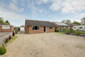 Farriers View, Willoughby Road, Sloothby LN13 9NR