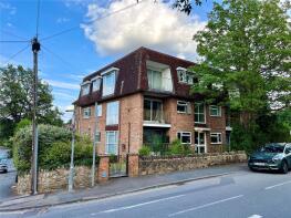 5, 54 Sycamore Court, Harvey Road, Guildford GU1 3LU