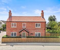 46, Main Street, Nottingham NG13 8NH