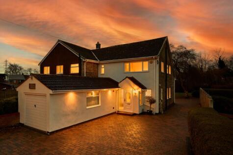 Lowfield House, Upton