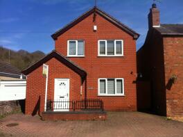 Pencaeder, Cymau Road To B5102 Junction, Wrexham LL11 5LH