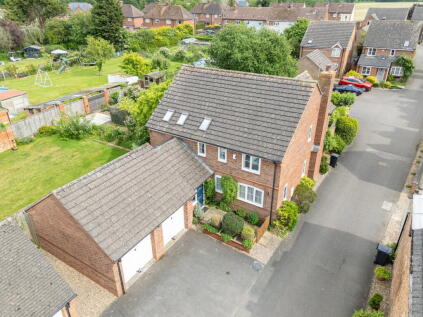 Cherry Tree Close, Husbands Bosworth, Lutterworth, LE17 6NB