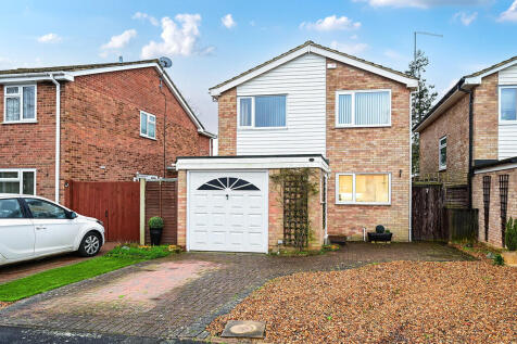 Acorn Road, Blackwater, Camberley