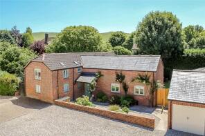 8 The Old Barn, Oldbury Fields, Maiden Lane, Calne SN11 8HP