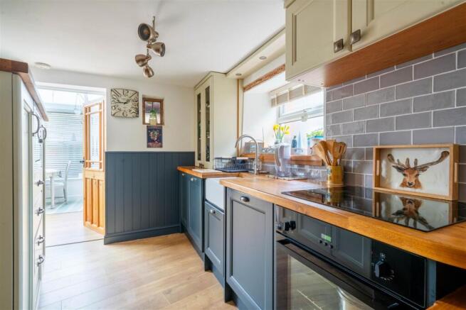 Kitchen-3.jpg