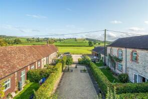3, Greenhill Courtyard, Sherborne DT9 6AD
