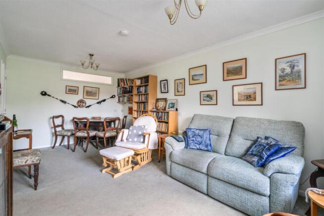 21 Hartlebury Close_9.jpg