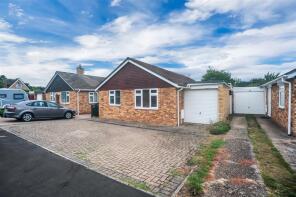34, Buttmead, Northampton NN7 3DQ