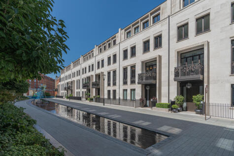 Whistler Square, Chelsea Barracks, London, SW1W, United Kingdom