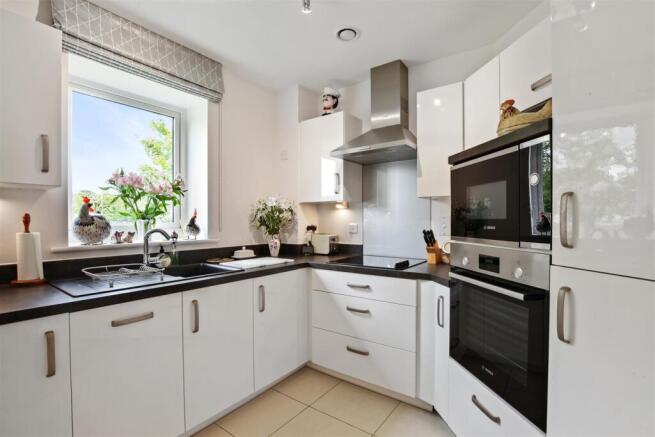 Kitchen.JPG
