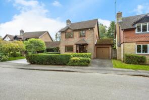 5, Saxon Road, Pound Hill, Crawley RH10 7SA