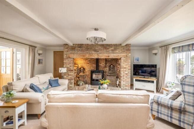 260703 - 70 Ravensden Road, Renhold - 11.jpg