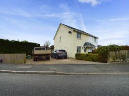 17, Tudor Gardens, Merlins Bridge, Haverfordwest SA61 1LB