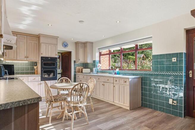Robin Lodge, 60 Slipper Lane, Mirfield 12.jpg
