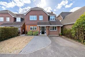 46, Caspian Close, Chichester PO18 8AY