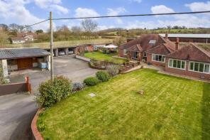 Magnolia, Hensting Lane, Winchester SO21 1LE