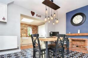 Elms, Bath Road, Woolhampton, Reading RG7 5RE