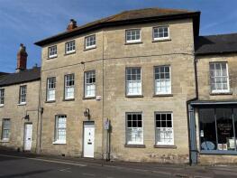 4 Cross House, High Street, Salisbury SP3 6PS