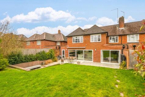Attimore Road, West Side, Welwyn Garden City, Hertfordshire, AL8