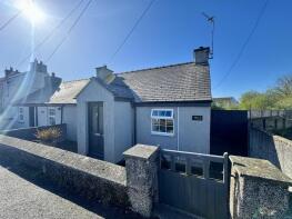 3, Glanllyn, Holyhead Road, Gaerwen LL60 6BW