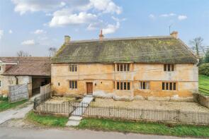 Bower Hinton Manor, Middle Street, Bower Hinton, Martock TA12 6LL