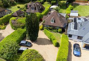 The Wylds, Felcourt Road, East Grinstead RH19 2JZ