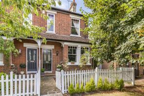27, Hadley Highstone, Dury Road To Great North Road, Barnet EN5 4PU