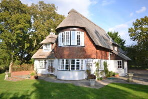 Hoe Creek, Bosham Hoe, Chichester PO18 8ES