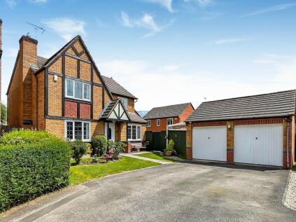 Nene Close, Quedgeley, Gloucester, GL2 4NT