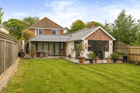 Queen Katherine Rd , Lymington, SO41