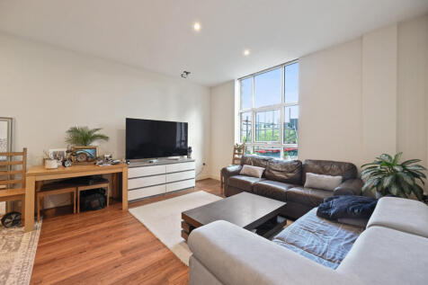 Bromyard House, Acton, W3 7