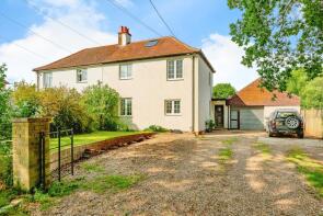 3, St Georges Cottages, Crowhurst Lane, Lingfield RH7 6LR