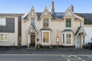 1, Flora Place, Road From West Alvington Cross To Ilbert Road, Kingsbridge TQ7 3PW