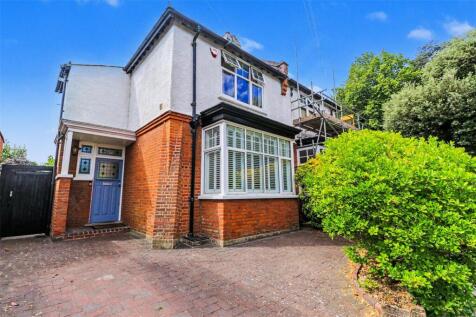 Little Park Gardens, Enfield, Middlesex, EN2