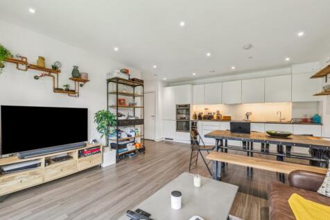Hebden Place, London, SW8