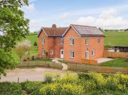 Sunnydale, Blue Lane, Newent GL18 1NG