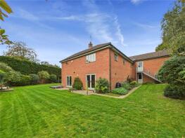 5, Holfen Close, Woodbridge IP12 4TX