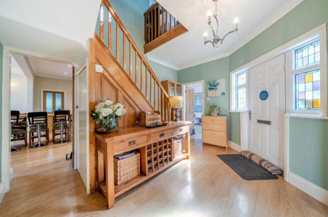 EweMove Harrogate Entrance Hall