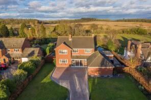 Tanglewood, Broom Lane, Alcester B49 5NT