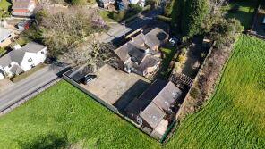 Chestnut Farm, Windmill Hill, Rough Close, Stoke-on-trent ST3 7PJ