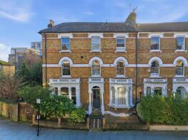 First Floor Flat, 44, Digby Crescent, Hackney, London N4 2HR