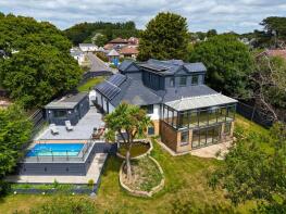 Twin Oaks, Shorefield Road, Lymington SO41 0LH