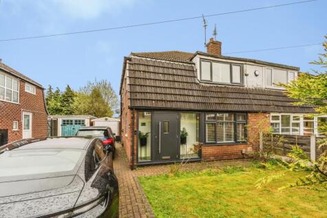Green Walk, Gatley, Cheadle, Greater Manchester, SK8