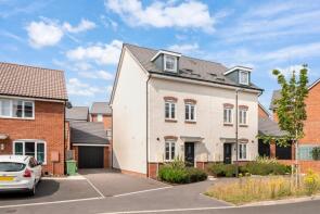 17, Robert Hulbert Lane, Stonehouse GL10 3GT