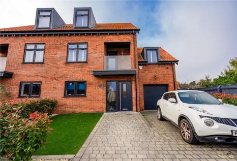 The Green, Waltham, DN37