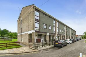 13, Sproughton Court, Ipswich IP8 3AJ