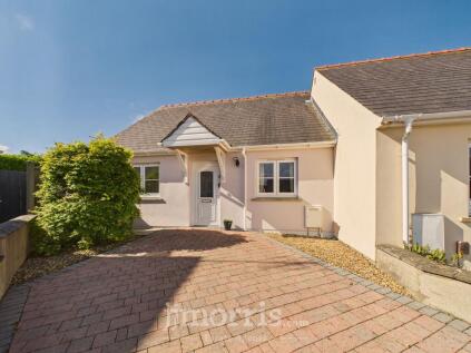 15 Parc Loktudi, Fishguard