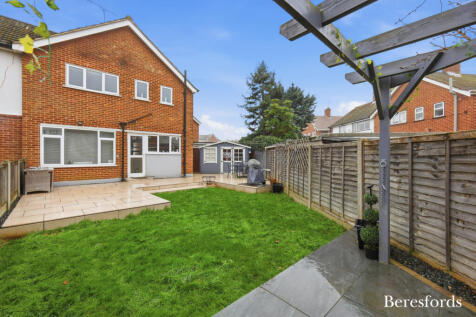 Newlands Close, Billericay, CM12