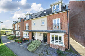5, Henage Lane, Old Woking, Woking GU22 8JX